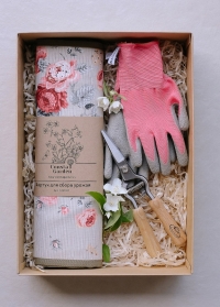 Подарочный набор садоводу и дачнику «Сбор урожая» Roses от Consta Garden фото