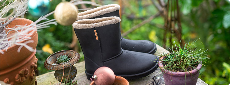 Резиновые угги: теплая водонепроницаемая обувь для русской зимы
