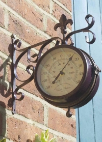 Часы на кронштейне двусторонние York Station Smart Garden картинка
