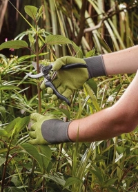 Перчатки садовые многофункциональные для дачи, сада и огорода Multi-Task Lime Briers