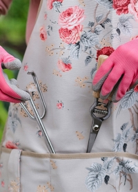 Фартук садовый с карманами для инструментов Roses фото заказать в интернет-магазине Consta Garden