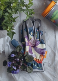 Красивые и практичные садовые перчатки Passiflora Collection британского бренда Burgon & Ball фото